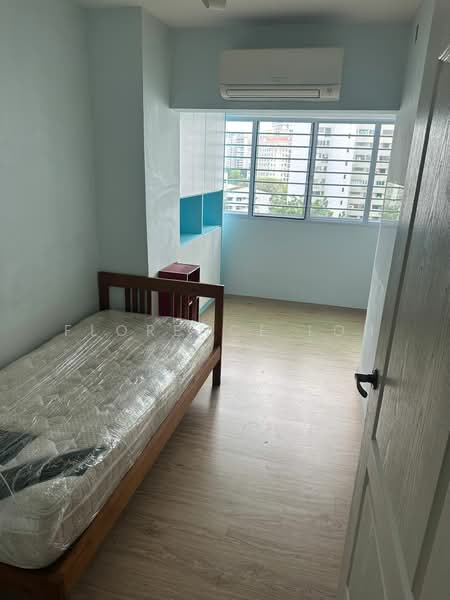 Pine Grove, 1N Pine Grove, 3 Bedrooms, 1,722 sqft, Condominium For Rent, by Florence Loh, 500180457 - Bedroom - PropertyGuru.com.sg