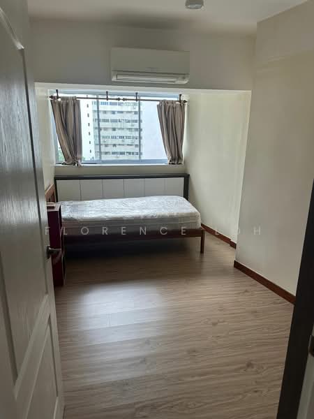 Pine Grove, 1N Pine Grove, 3 Bedrooms, 1,722 sqft, Condominium For Rent, by Florence Loh, 500180457 - Bedroom - PropertyGuru.com.sg