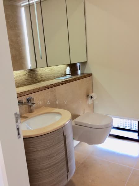 DUO Residences, 1 Fraser Street, 2 Bedrooms, 1,023 sqft, Condominium For Rent, by Gary Lee, 500180461 - Bathroom - PropertyGuru.com.sg