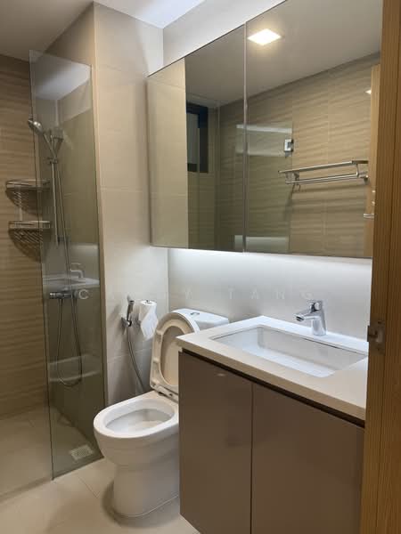 Wandervale, 351 Choa Chu Kang Avenue 3, 3 Bedrooms, 1,087 sqft, Executive Condominium For Rent, by Candy Tang, 500180466 - Bathroom - PropertyGuru.com.sg