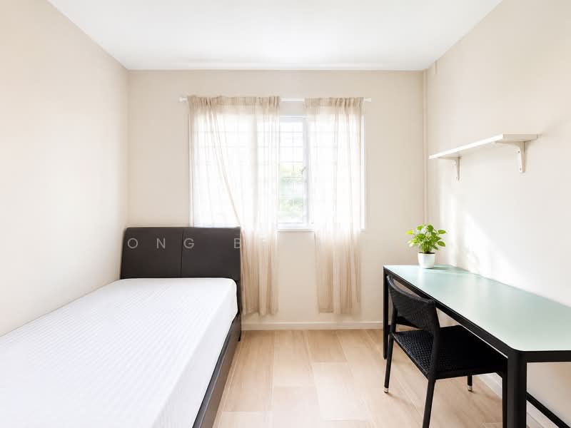 135 Bedok Reservoir Road, 135 Bedok Reservoir Road, Room Rental, 100 sqft, HDB Flat For Rent, by Ong Beng Yew, 500180476 - Bedroom - PropertyGuru.com.sg