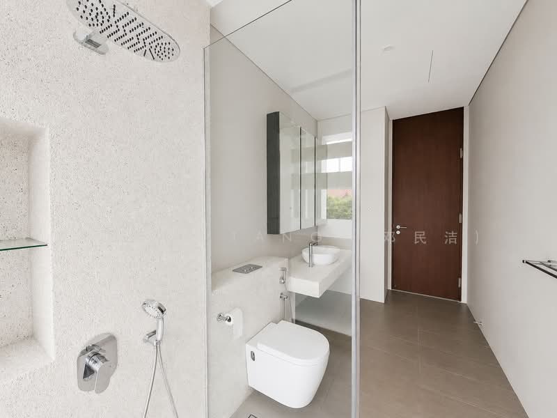 Greenleaf Avenue, Greenleaf Drive, Greenleaf Grove, Greenleaf Lane, Greenleaf Place, Greenleaf Road, Greenleaf Place, Ban Guan Park, 3 Bedrooms, 3,700 sqft, Semi-Detached House For Rent, by Sherry Tang (邓民洁), 500180478 - Bathroom - PropertyGuru.com.sg
