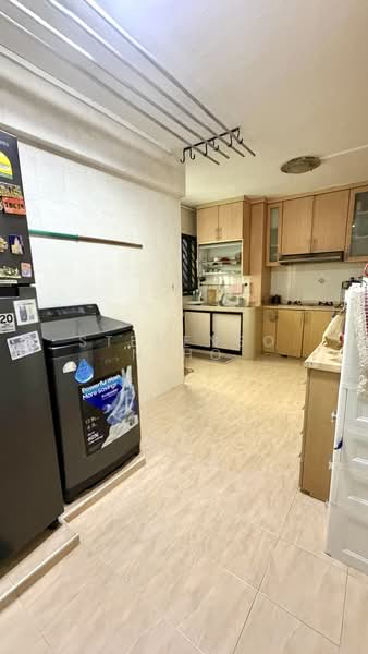 401 Jurong West Street 42, 401 Jurong West Street 42, 3 Bedrooms, 1,453 sqft, HDB Flat For Sale, by Stevenson Ho, 500180481 - Kitchen - PropertyGuru.com.sg