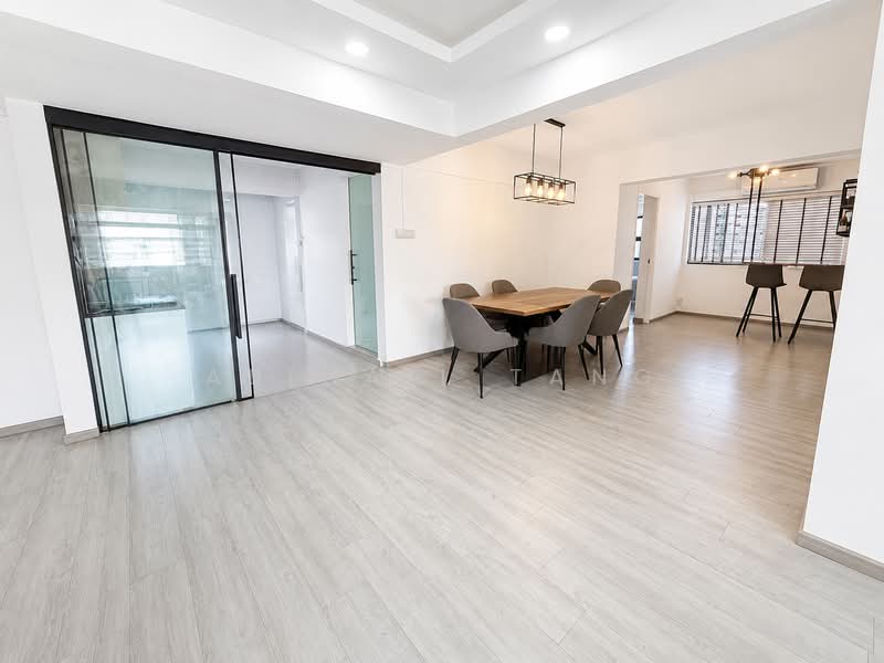 74 Telok Blangah Heights, 74 Telok Blangah Heights, 3 Bedrooms, 1,259 sqft, HDB Flat For Sale, by Abigail Tang, 500180482 - Dining Room - PropertyGuru.com.sg
