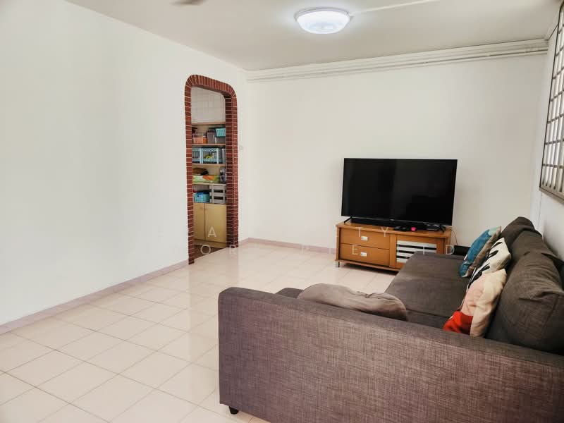 132 Bedok Reservoir Road, 132 Bedok Reservoir Road, 3 Bedrooms, 904 sqft, HDB Flat For Sale, by MARTIN, 500180492 - Living Room - PropertyGuru.com.sg