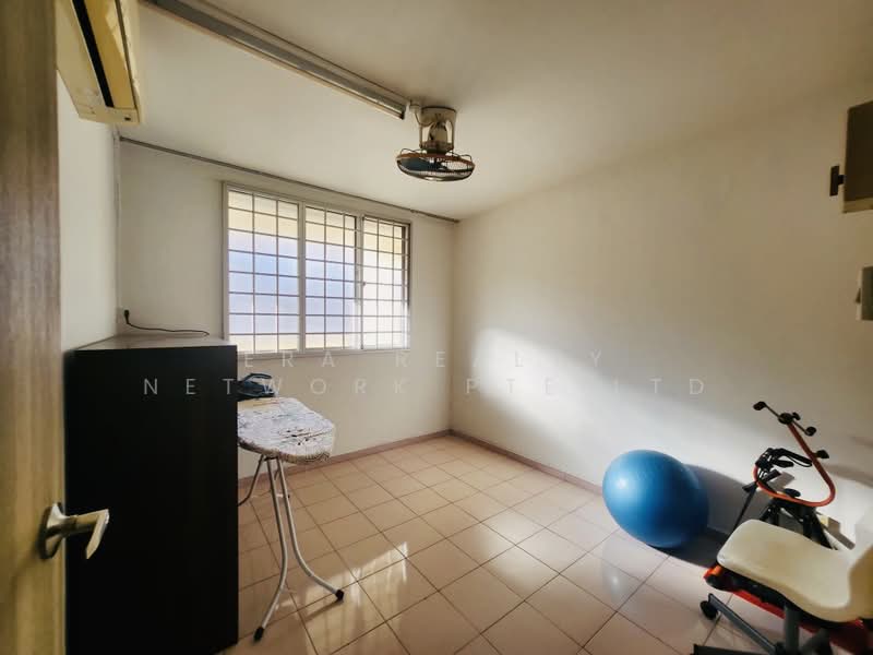 132 Bedok Reservoir Road, 132 Bedok Reservoir Road, 3 Bedrooms, 904 sqft, HDB Flat For Sale, by MARTIN, 500180492 - Interior - PropertyGuru.com.sg