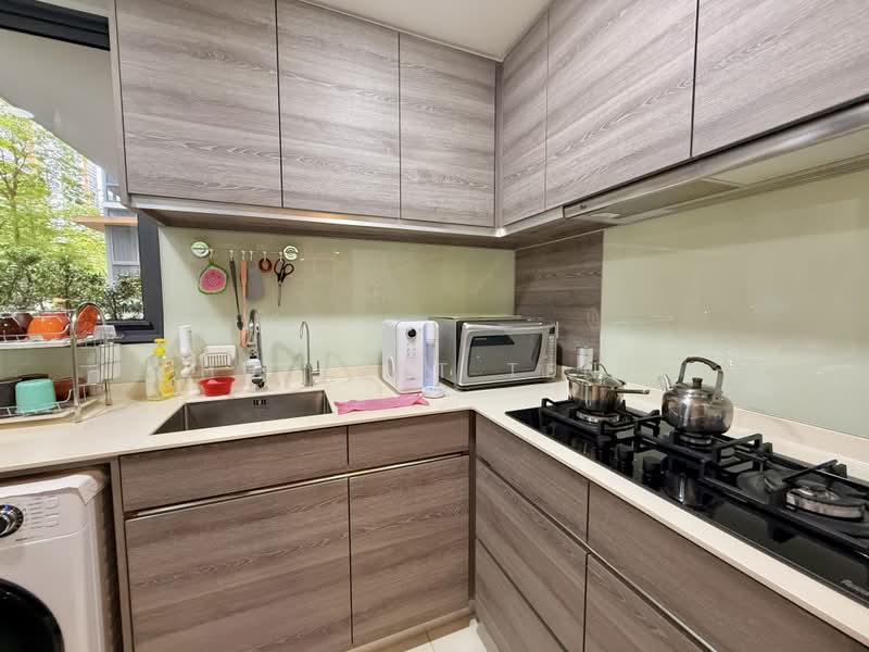 Coco Palms, 25 Pasir Ris Grove, 3 Bedrooms, 1,249 sqft, Condominium For Sale, by Hulbert Teng, 500180503 - Kitchen - PropertyGuru.com.sg