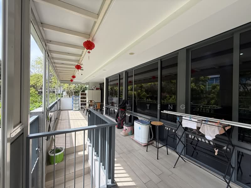 Coco Palms, 25 Pasir Ris Grove, 3 Bedrooms, 1,249 sqft, Condominium For Sale, by Hulbert Teng, 500180503 - Balcony - PropertyGuru.com.sg