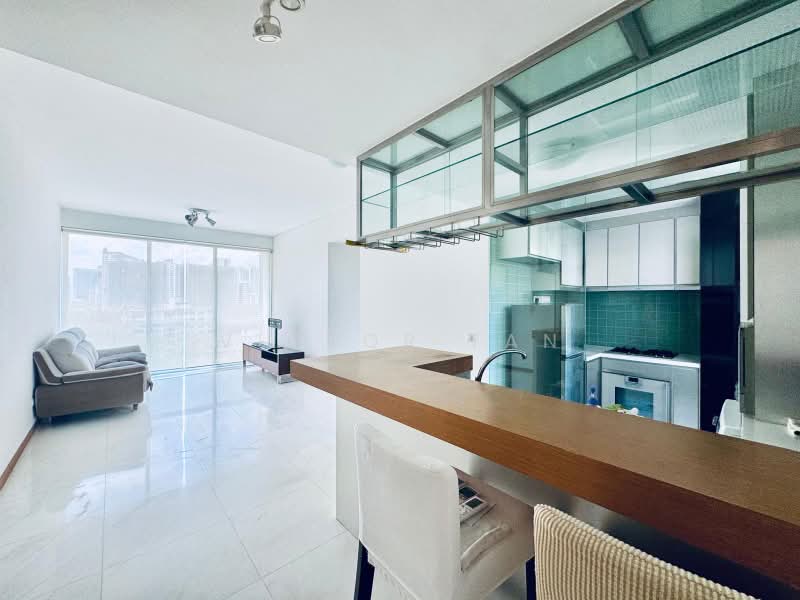 Vida, 5 Peck Hay Road, 2 Bedrooms, 861 sqft, Condominium For Sale, by Victor Tan, 500180509 - Living Room - PropertyGuru.com.sg