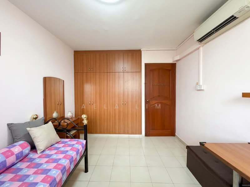 250 Yishun Avenue 9, 250 Yishun Avenue 9, 3 Bedrooms, 904 sqft, HDB Flat For Sale, by Aela Lim, 500180512 - Bedroom - PropertyGuru.com.sg