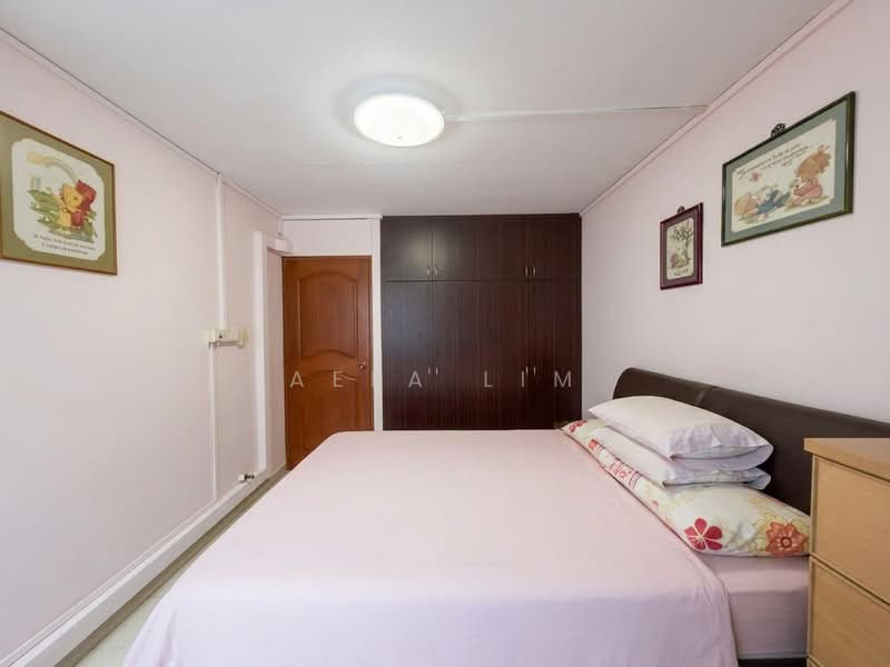 250 Yishun Avenue 9, 250 Yishun Avenue 9, 3 Bedrooms, 904 sqft, HDB Flat For Sale, by Aela Lim, 500180512 - Bedroom - PropertyGuru.com.sg