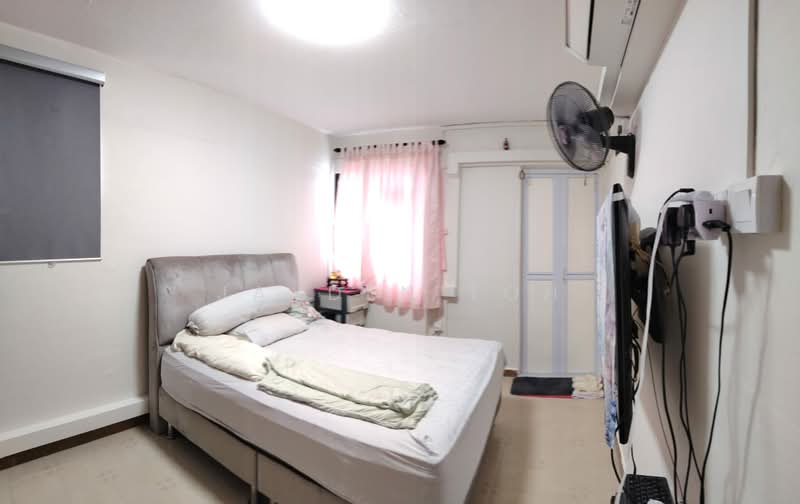 135 Bukit Batok West Avenue 6, 135 Bukit Batok West Avenue 6, 3 Bedrooms, 1,001 sqft, HDB Flat For Sale, by Jayden Toh, 500180515 - Bedroom - PropertyGuru.com.sg