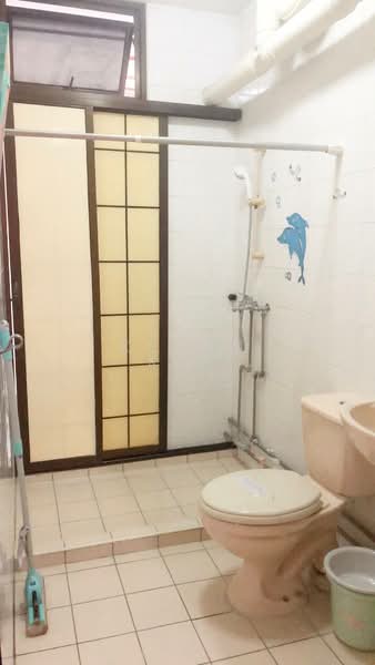 763 Woodlands Avenue 6, 763 Woodlands Avenue 6, Room Rental, 100 sqft, HDB Flat For Rent, by Kenny Kan, 500180517 - Bathroom - PropertyGuru.com.sg