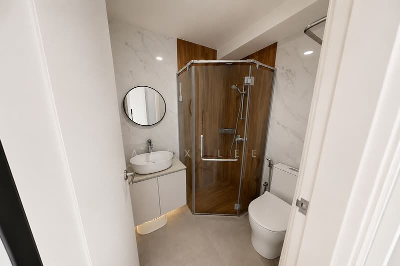 Newton 18, 18 Newton Road, 2 Bedrooms, 807 sqft, Apartment For Rent, by Alex Lee, 500180523 - Bathroom - PropertyGuru.com.sg