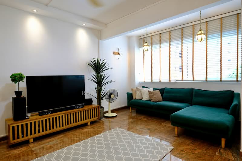536 Jelapang Road, 536 Jelapang Road, Dairy Farm / Bukit Panjang / Choa Chu Kang, 3 Bedrooms, 1,292 sqft, HDB Flat For Sale, by Rony Ng, 500180531 - Living Room - PropertyGuru.com.sg