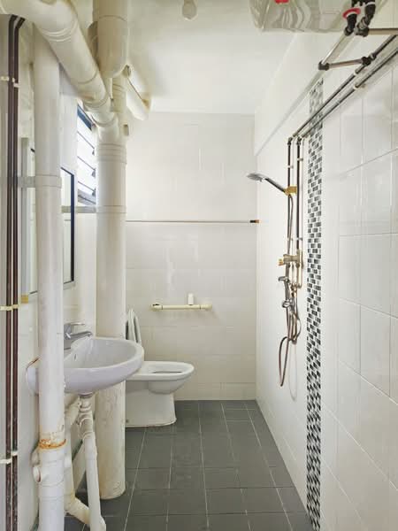 227 Serangoon Avenue 4, 227 Serangoon Avenue 4, Room Rental, 118 sqft, HDB Flat For Rent, by FERNANDA THAM, 500180539 - Bathroom - PropertyGuru.com.sg