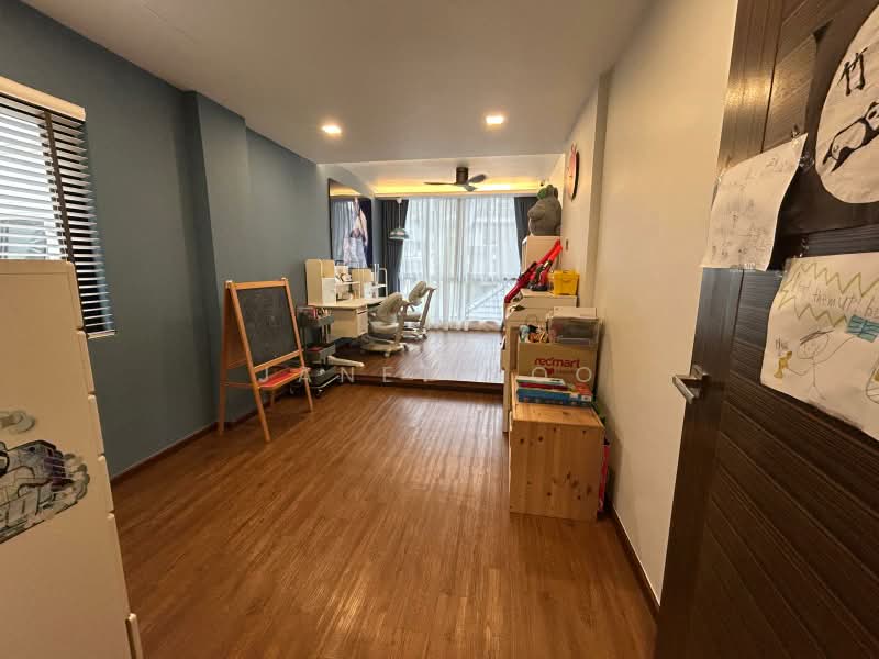 Gentle Villas, Gentle Drive, 5 Bedrooms, 3,900 sqft, Semi-Detached House For Sale, by Janet Boo, 500180540 - PropertyGuru.com.sg
