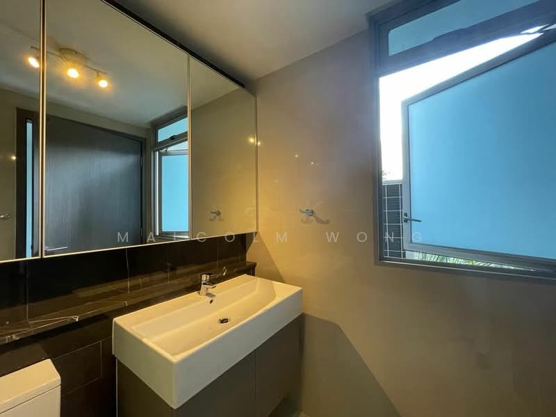 Q Bay Residences, 1 Tampines Street 86, 1 Bedroom, 528 sqft, Condominium For Rent, by Malcolm Wong, 500180551 - Bathroom - PropertyGuru.com.sg