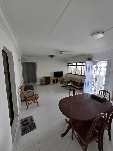 751 Woodlands Circle, 751 Woodlands Circle, 3 Bedrooms, 1,087 sqft, HDB Flat For Sale, by Bryan Ng, 500180552 - Living Room - PropertyGuru.com.sg