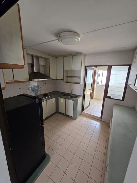751 Woodlands Circle, 751 Woodlands Circle, 3 Bedrooms, 1,087 sqft, HDB Flat For Sale, by Bryan Ng, 500180552 - Kitchen - PropertyGuru.com.sg