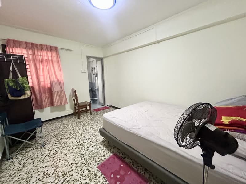 414 Ang Mo Kio Avenue 10, 414 Ang Mo Kio Avenue 10, 3 Bedrooms, 990 sqft, HDB Flat For Rent, by Dylan Lee, 500180553 - Bedroom - PropertyGuru.com.sg