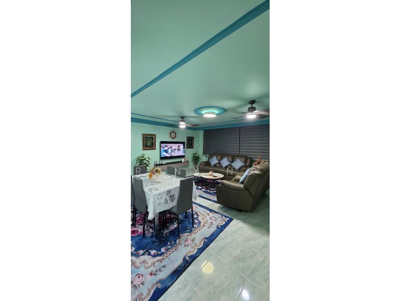 338 Ubi Avenue 1, 338 Ubi Avenue 1, 3 Bedrooms, 1,119 sqft, HDB Flat For Sale, by Rony Ng, 500180554 - Living Room - PropertyGuru.com.sg