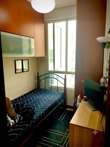La Casa, 50 Woodlands Drive 16, 3 Bedrooms, 1,194 sqft, Condominium For Rent, by Liana Chin, 500180555 - Bedroom - PropertyGuru.com.sg