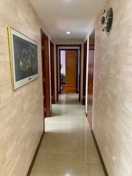 La Casa, 50 Woodlands Drive 16, 3 Bedrooms, 1,194 sqft, Condominium For Rent, by Liana Chin, 500180555 - Corridor - PropertyGuru.com.sg
