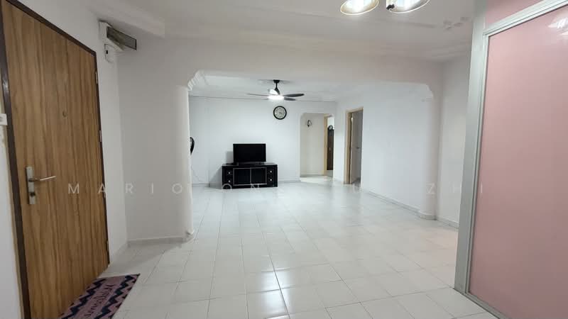 436 Fajar Road, 436 Fajar Road, 3 Bedrooms, 1,119 sqft, HDB Flat For Rent, by Mario Ong Jun Zhi, 500180568 - Living Room - PropertyGuru.com.sg