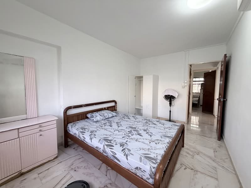 20 Queen's Close, 20 Queen's Close, Room Rental, 150 sqft, HDB Flat For Rent, by Kesinee Kess, 500180571 - Bedroom - PropertyGuru.com.sg