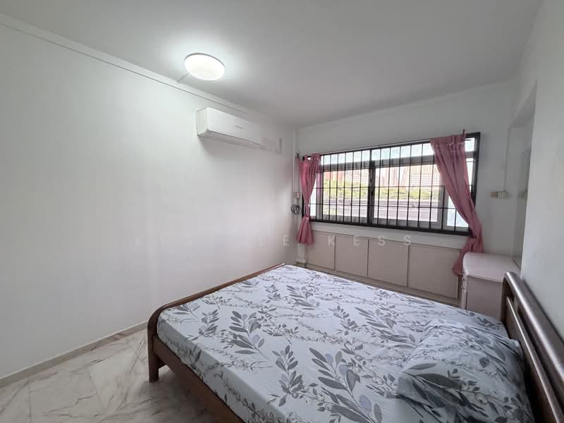 20 Queen's Close, 20 Queen's Close, Room Rental, 150 sqft, HDB Flat For Rent, by Kesinee Kess, 500180571 - Bedroom - PropertyGuru.com.sg