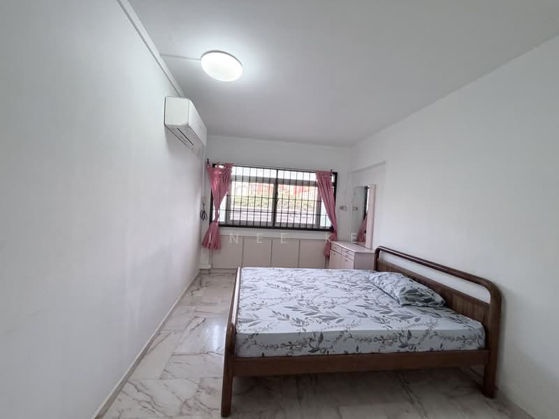 20 Queen's Close, 20 Queen's Close, Room Rental, 150 sqft, HDB Flat For Rent, by Kesinee Kess, 500180571 - Bedroom - PropertyGuru.com.sg