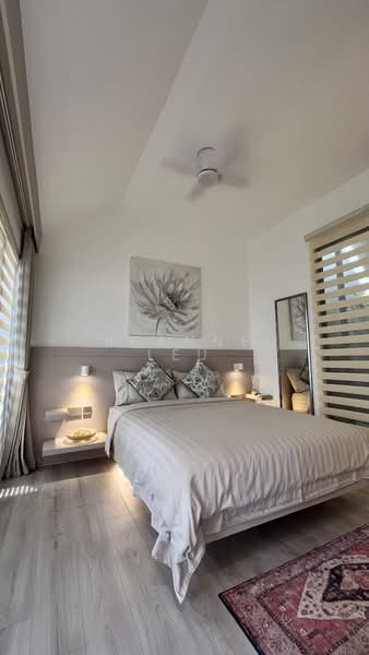 RV Edge, 2 Shanghai Road, 2 Bedrooms, 829 sqft, Condominium For Rent, by ReAnne Leu, 500180574 - Bedroom - PropertyGuru.com.sg