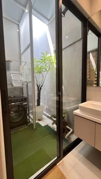 RV Edge, 2 Shanghai Road, 2 Bedrooms, 829 sqft, Condominium For Rent, by ReAnne Leu, 500180574 - Interior - PropertyGuru.com.sg