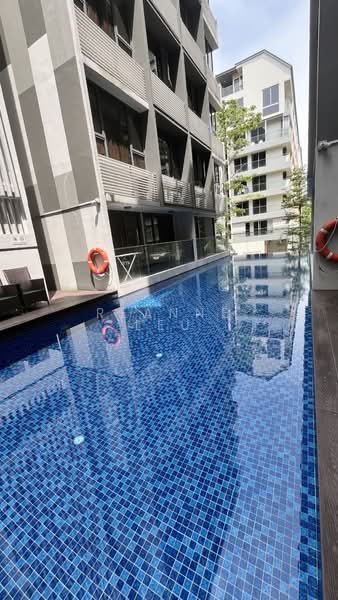 RV Edge, 2 Shanghai Road, 2 Bedrooms, 829 sqft, Condominium For Rent, by ReAnne Leu, 500180574 - Exterior - PropertyGuru.com.sg