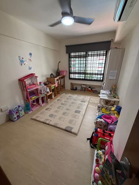 204 Pasir Ris Street 21, 204 Pasir Ris Street 21, 3 Bedrooms, 1,582 sqft, HDB Flat For Sale, by Sharil Satar, 500180576 - Bedroom3 - PropertyGuru.com.sg