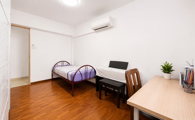 273B Jurong West Avenue 3, 273B Jurong West Avenue 3, 3 Bedrooms, 1,195 sqft, HDB Flat For Sale, by Christina May, 500180578 - Bedroom - PropertyGuru.com.sg