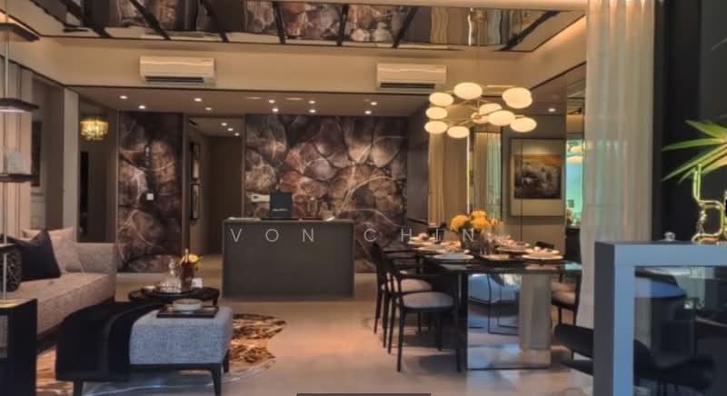 5 Kim Seng Rd, , 4 Bedrooms, 1,421 sqft, Condominium For Sale, by Von Chin, 500180581 - Living Room - PropertyGuru.com.sg