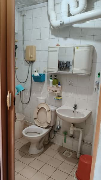 513 Jelapang Road, 513 Jelapang Road, Room Rental, 150 sqft, HDB Flat For Rent, by Matthew Lin, 500180582 - Bathroom - PropertyGuru.com.sg
