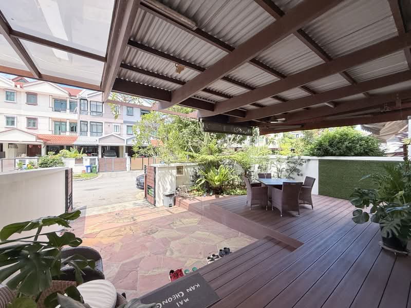 Eastwood Drive, , 5 Bedrooms, 4,800 sqft, Semi-Detached House For Sale, by Jonathan Yeo, 500180583 - Front Porch - PropertyGuru.com.sg