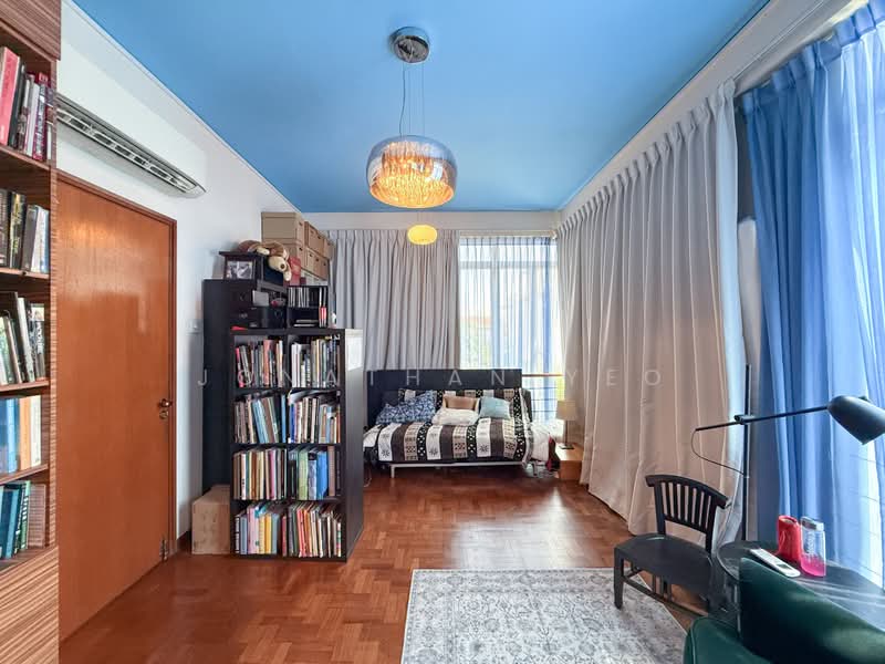 Eastwood Drive, , 5 Bedrooms, 4,800 sqft, Semi-Detached House For Sale, by Jonathan Yeo, 500180583 - Bedroom 1 - PropertyGuru.com.sg