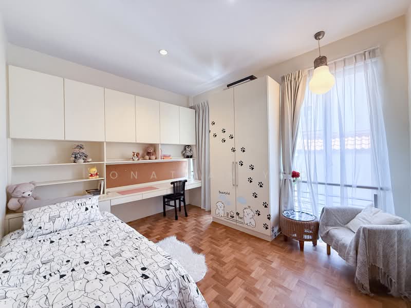 Eastwood Drive, , 5 Bedrooms, 4,800 sqft, Semi-Detached House For Sale, by Jonathan Yeo, 500180583 - Bedroom 2 - PropertyGuru.com.sg