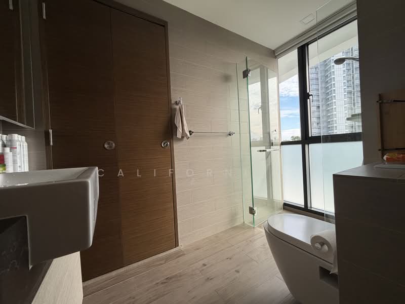 Amber Skye, 8 Amber Road, 3 Bedrooms, 1,335 sqft, Apartment For Rent, by California ., 500180592 - Bathroom - PropertyGuru.com.sg