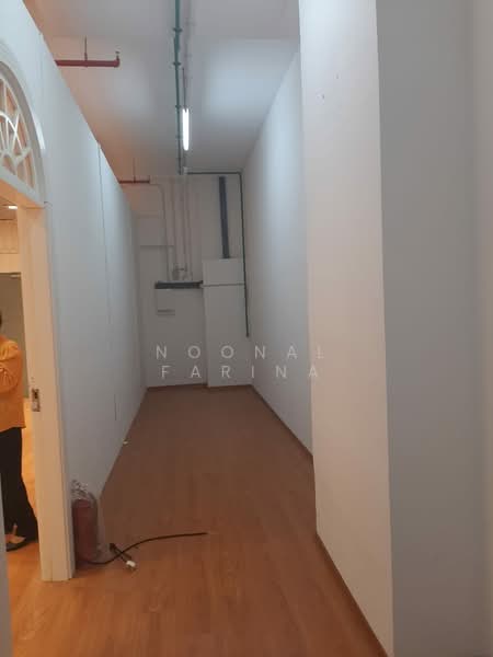 Oxley BizHub 2, 62 Ubi Road 1, 1,023 sqft, Light Industrial (B1) For Rent, by Noonal Farina, 500180595 - Corridor - CommercialGuru.com.sg