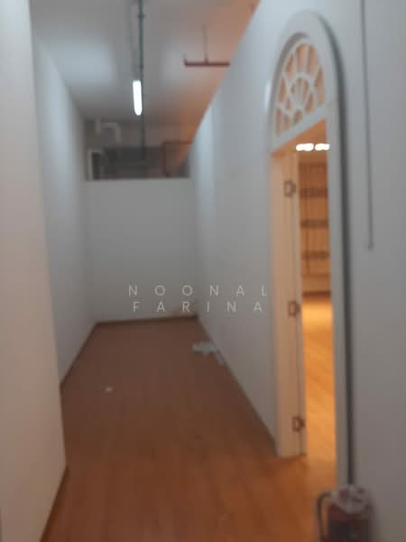 Oxley BizHub 2, 62 Ubi Road 1, 1,023 sqft, Light Industrial (B1) For Rent, by Noonal Farina, 500180595 - Corridor - CommercialGuru.com.sg