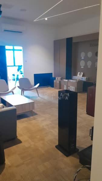 Oxley BizHub 2, 62 Ubi Road 1, 1,023 sqft, Light Industrial (B1) For Rent, by Noonal Farina, 500180595 - Living Room - CommercialGuru.com.sg