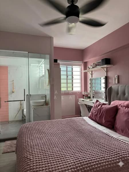 132 Simei Street 1, 132 Simei Street 1, 2 Bedrooms, 688 sqft, HDB Flat For Sale, by Khairul Jalal, 500180599 - Bedroom - PropertyGuru.com.sg