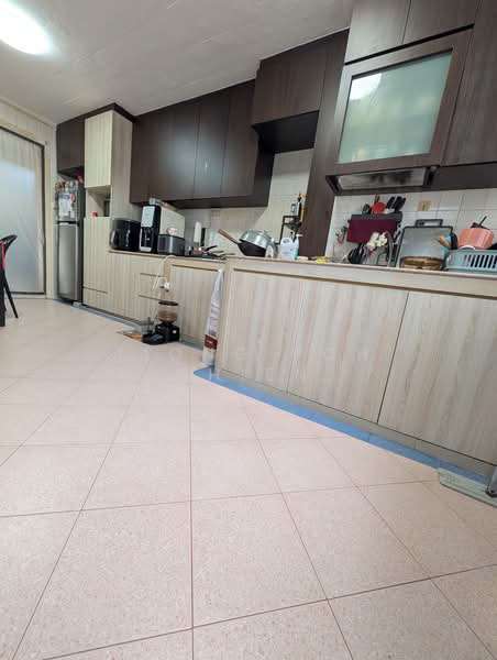 119 Hougang Avenue 1, 119 Hougang Avenue 1, 2 Bedrooms, 721 sqft, HDB Flat For Sale, by Tiong Poh Shien, 500180601 - Kitchen - PropertyGuru.com.sg