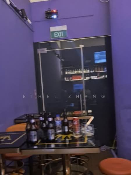 Oxley Tower, 138 Robinson Road, 200 sqft, Food & Beverage For Rent, by Ethel Zhang, 500180603 - Interior - CommercialGuru.com.sg