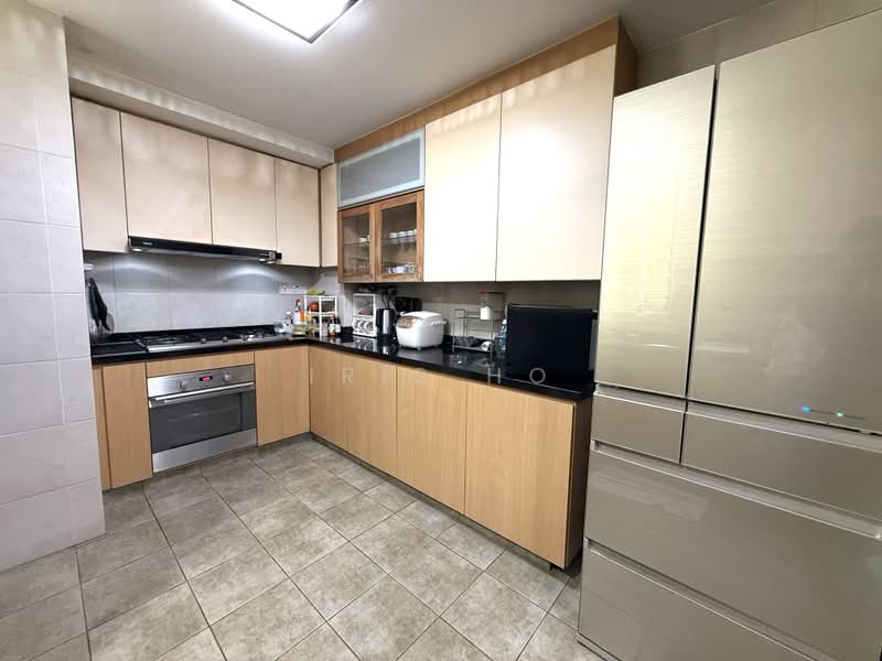 Woodgrove Condo, 12 Woodgrove Drive, 3 Bedrooms, 1,701 sqft, Condominium For Sale, by Iris Ho, 500180607 - Kitchen - PropertyGuru.com.sg